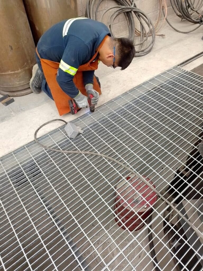 Instalación de rejilla Irving — ECT